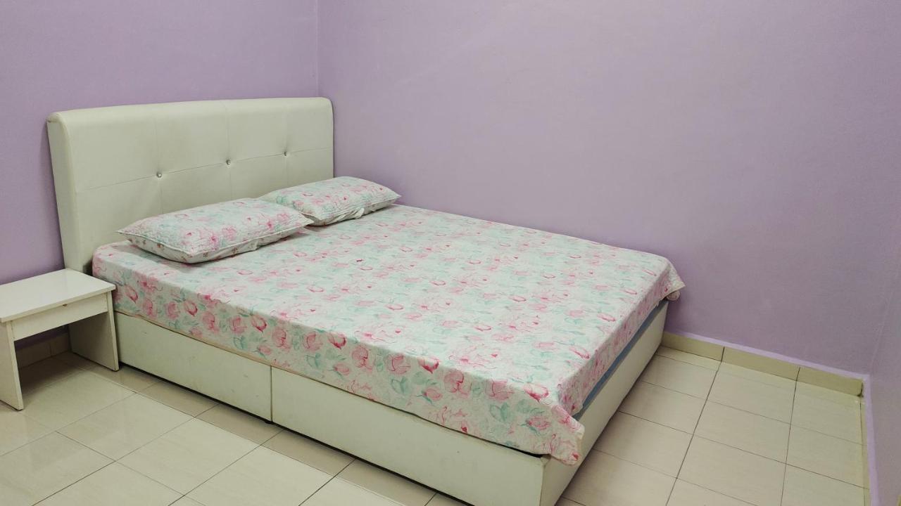 טנג'ונג מלים Muslim Dinaim Homestay מראה חיצוני תמונה
