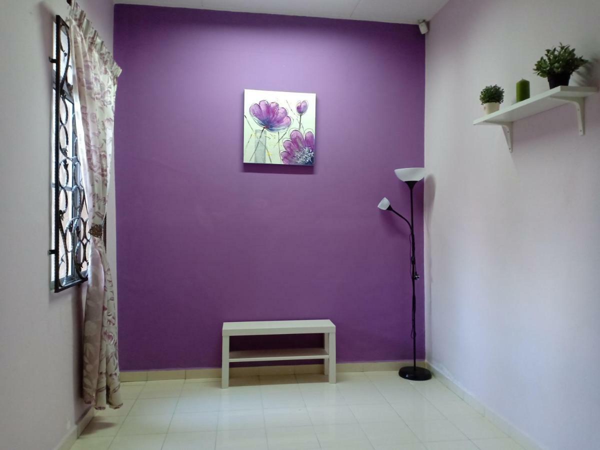 טנג'ונג מלים Muslim Dinaim Homestay מראה חיצוני תמונה