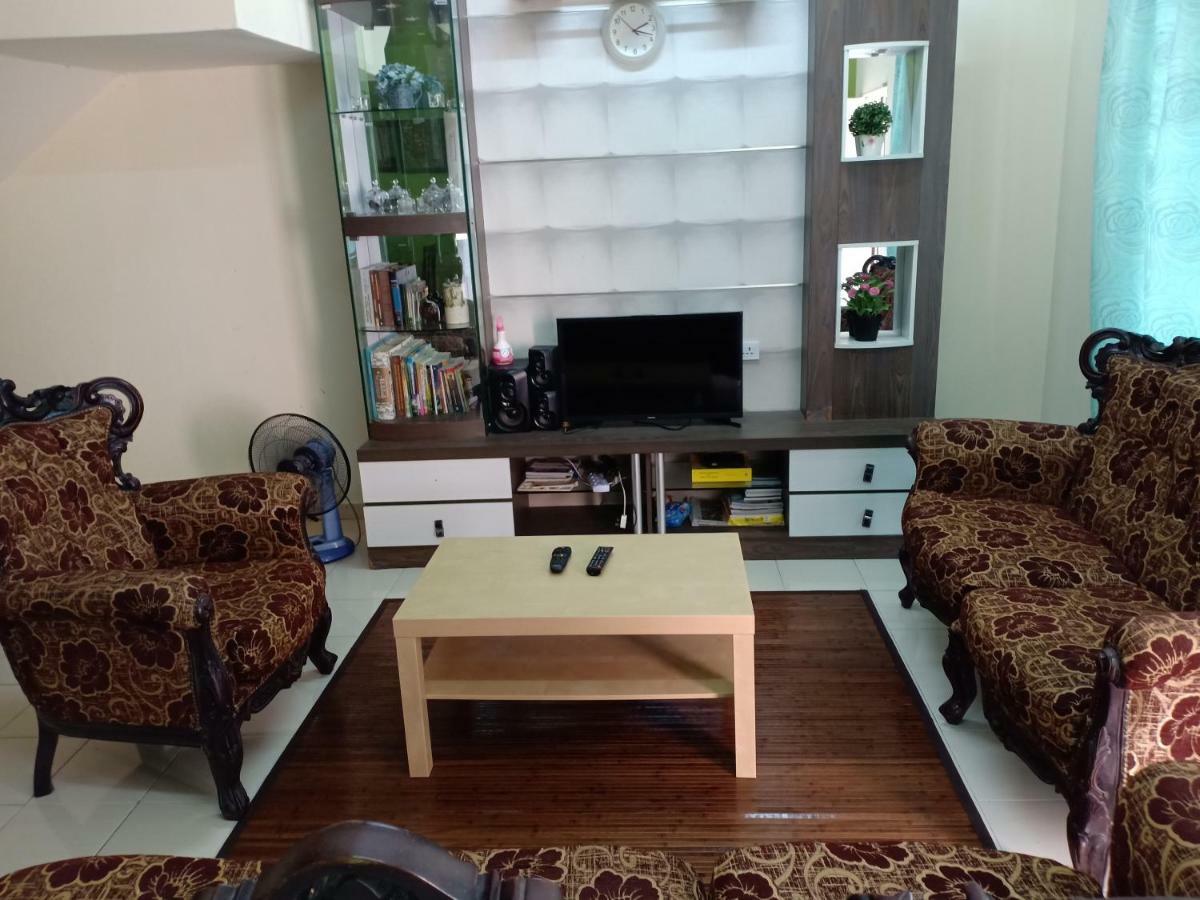 טנג'ונג מלים Muslim Dinaim Homestay מראה חיצוני תמונה